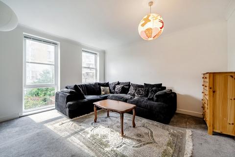 4 bedroom terraced house for sale, Wolfe Crescent, London, SE16