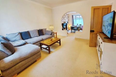 3 bedroom end of terrace house to rent, Manchester Road, Cheshire SK9