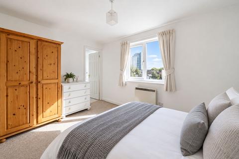 2 bedroom flat for sale, London, SE16