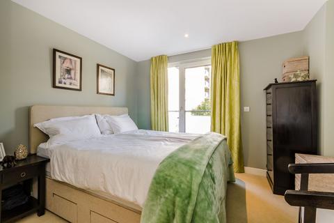 3 bedroom flat for sale, Sirius House, Seafarer Way, Canada Water, London, SE16
