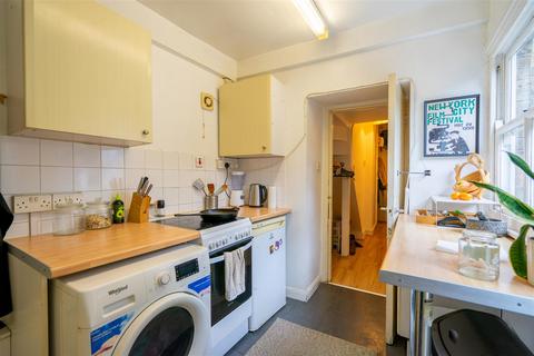 1 bedroom apartment to rent, York Way, Camden, N7