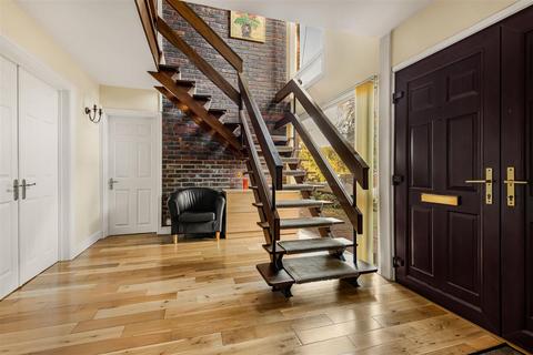 4 bedroom detached house for sale, Woodlands, Radlett