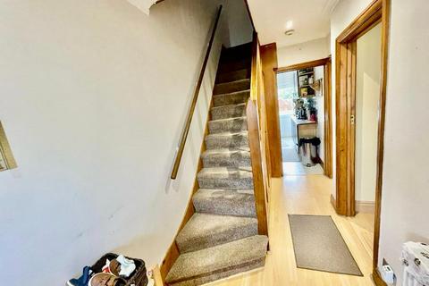 3 bedroom terraced house to rent, Torbay Road, Harrow HA2