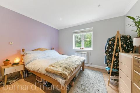 1 bedroom flat to rent, Epsom Road, Epsom