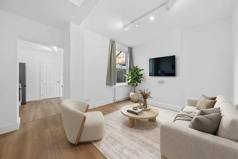 1 bedroom ground floor flat to rent, Carr Road, London E17