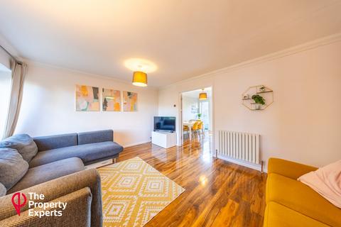 3 bedroom terraced house for sale, Kingfisher Drive, Reading, RG5