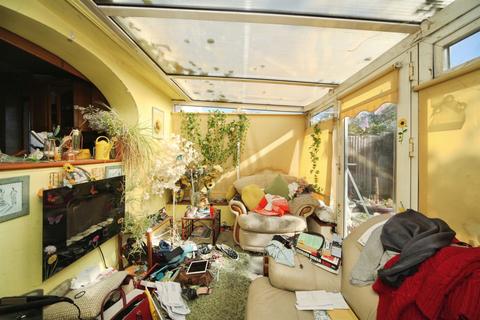 4 bedroom detached bungalow for sale, Onslow Road, Luton