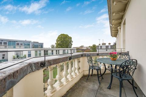 2 bedroom retirement property for sale, New Court, Lansdown Road, Cheltenham, GL50