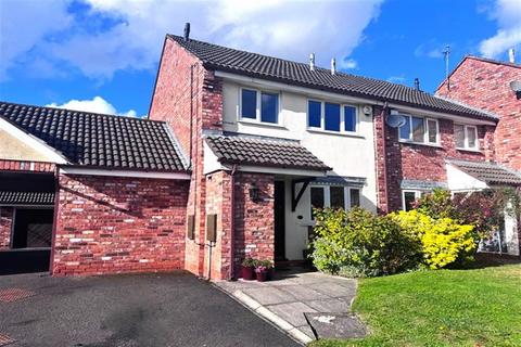 3 bedroom terraced house to rent, Pevensey Drive, Knutsford