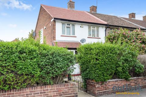 3 bedroom house to rent, Church Street, Stratford, London, E15
