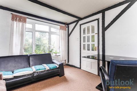 3 bedroom house to rent, Church Street, Stratford, London, E15