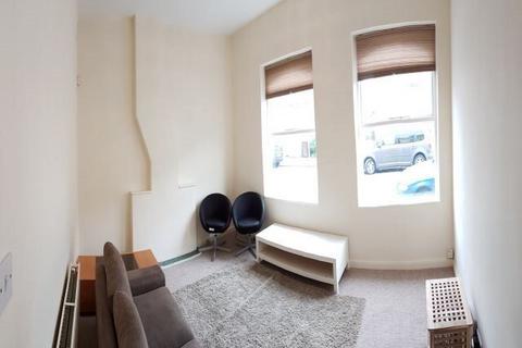 4 bedroom house to rent, Princes Road, Hull HU5