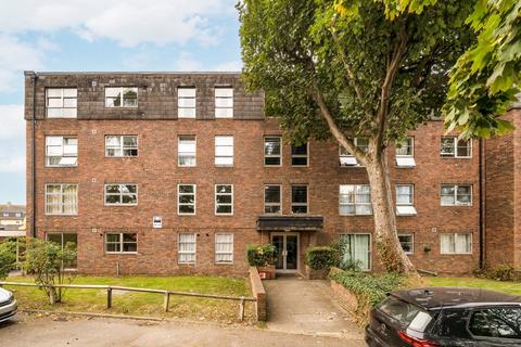 2 bedroom flat for sale, Marlowe Gardens, Eltham