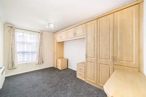 2 bedroom flat for sale, Marlowe Gardens, Eltham
