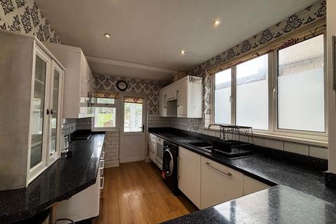 4 bedroom house to rent, Mackie Avenue, Bristol BS34