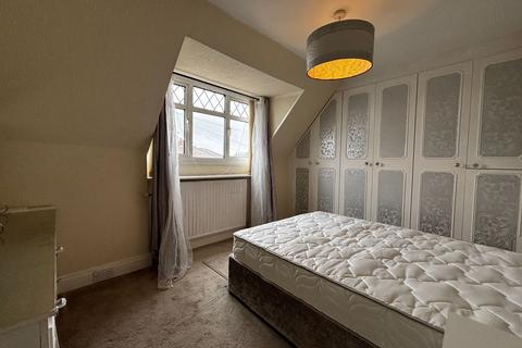 4 bedroom house to rent, Mackie Avenue, Bristol BS34