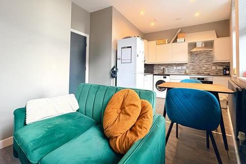 2 bedroom flat to rent, Percy Street, Newcastle Upon Tyne