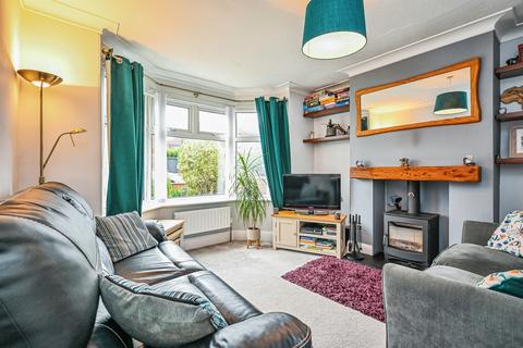 3 bedroom semi-detached house for sale, Eden Crescent, Leeds
