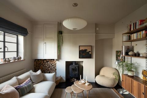 3 bedroom maisonette for sale, Thorpe Crescent, London E17
