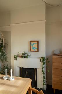 3 bedroom maisonette for sale, Thorpe Crescent, London E17