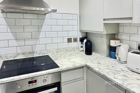 3 bedroom house to rent, Buxton Road, E15
