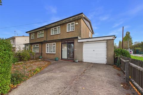 3 bedroom semi-detached house for sale - Cropton Road, Hull
