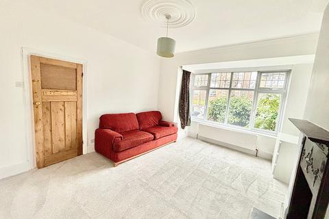 3 bedroom house to rent, Lambourne Road, London, E11