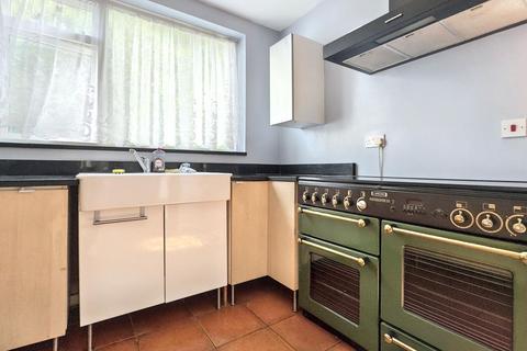 4 bedroom house to rent, Glenfrome Road, Bristol BS5