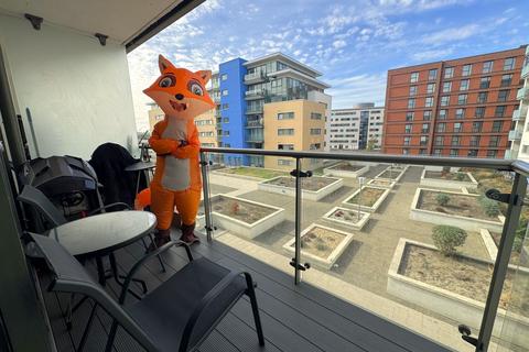 2 bedroom apartment for sale, Drift Court, Basin Approach, Beckton, London, E16