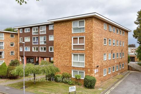 2 bedroom flat for sale, Maldon Road, Wallington, Surrey