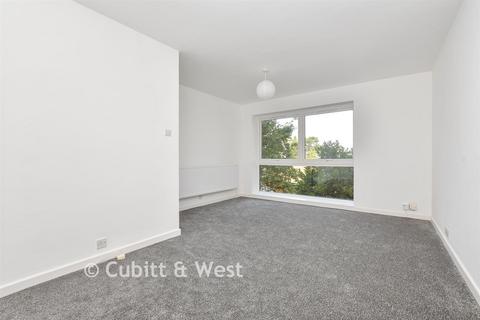 2 bedroom flat for sale, Maldon Road, Wallington, Surrey