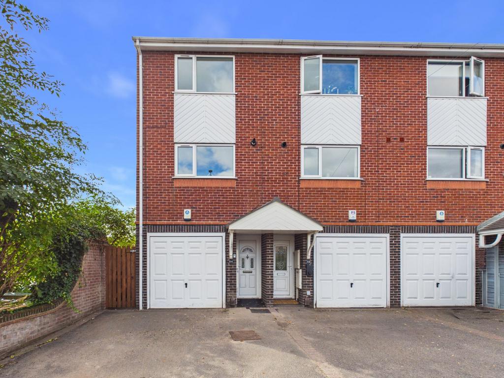 Gedling Road, Arnold, Nottingham 3 bed townhouse for sale - £230,000