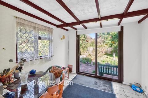 2 bedroom detached bungalow for sale, Sugden Avenue, Wickford, Essex