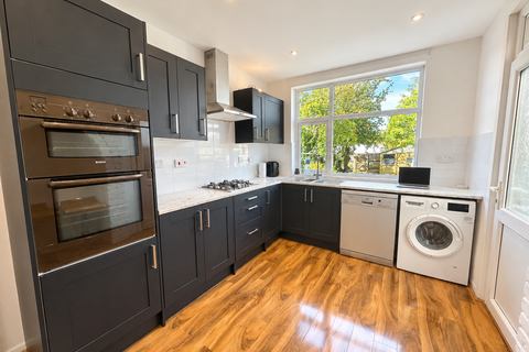 undefined, Imperial Drive, Harrow HA2