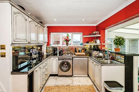 3 bedroom bungalow for sale, Tamar Avenue, WORTHING, West Sussex, BN13