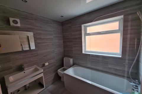 2 bedroom apartment to rent, Trewhitt Road, Heaton, Tyne & Wear