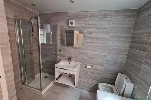 2 bedroom apartment to rent, Trewhitt Road, Heaton, Tyne & Wear