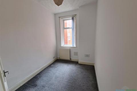 2 bedroom apartment to rent, Trewhitt Road, Heaton, Tyne & Wear