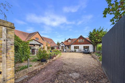 undefined, Middlegreen Road, Langley, Berkshire, SL3