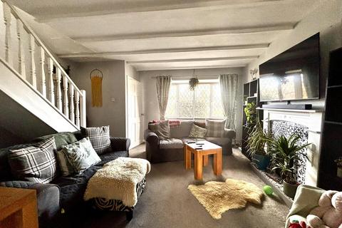 3 bedroom detached house to rent, Melrose Drive, Crewe
