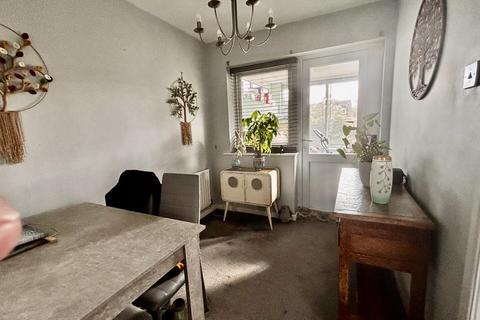 3 bedroom detached house to rent, Melrose Drive, Crewe