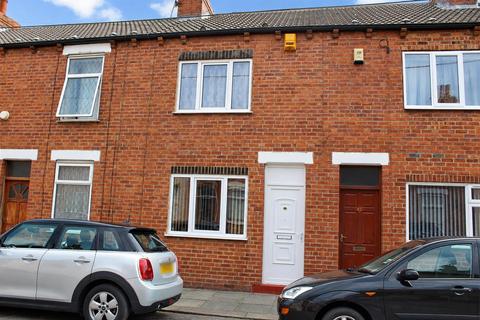 2 bedroom terraced house to rent, Regent Street, Castleford