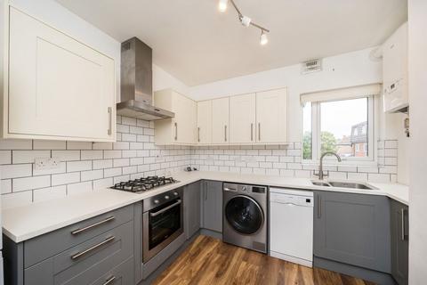 1 bedroom flat to rent, Tolworth Park Road, Surbiton KT6