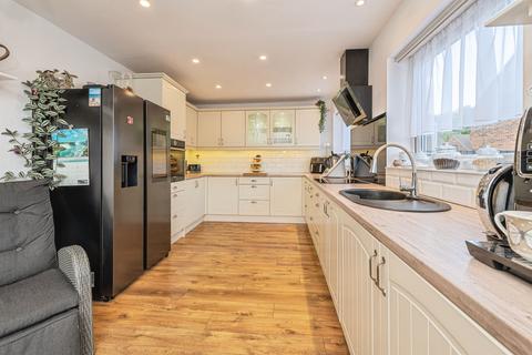 3 bedroom semi-detached house for sale, Princess Road, Dewsbury