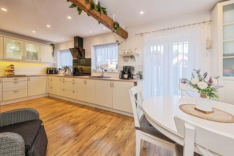 3 bedroom semi-detached house for sale, Princess Road, Dewsbury