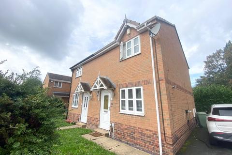 2 bedroom semi-detached house to rent, St. James Close, Leeds, LS12