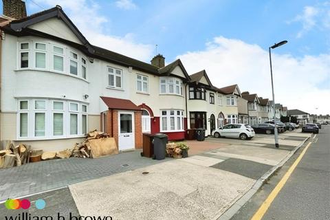 3 bedroom terraced house to rent, Wilmington Gardens, BARKING