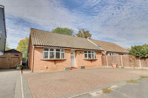 3 bedroom detached house for sale, Ash Groves, Sawbridgeworth, CM21