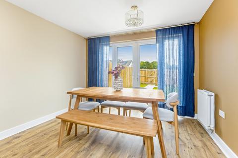 3 bedroom semi-detached house for sale, 18 Niven Way, Edinburgh, EH12 8FP