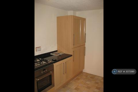 2 bedroom terraced house to rent, Leeds Avenue, Worcester, WR4